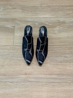 Vaneli Black Snake-Print Pointed Mule